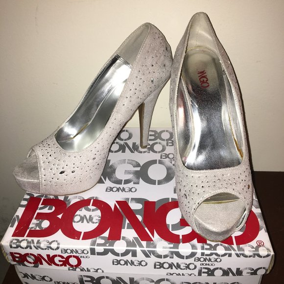 Bongo White suede peep toe pumps - Picture 3 of 3